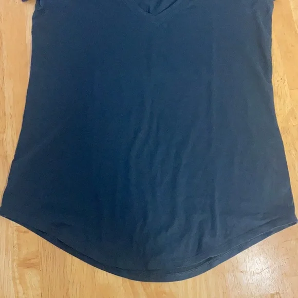 LULULEMON Black TOP - Picture 4 of 6